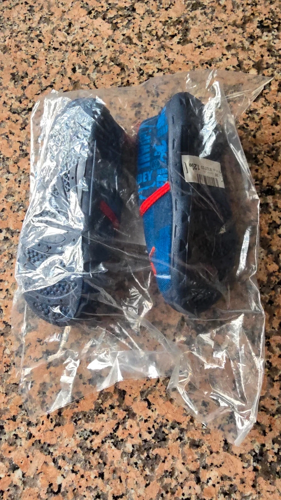 Chausson spiderman neuf taille 30 – photo 2